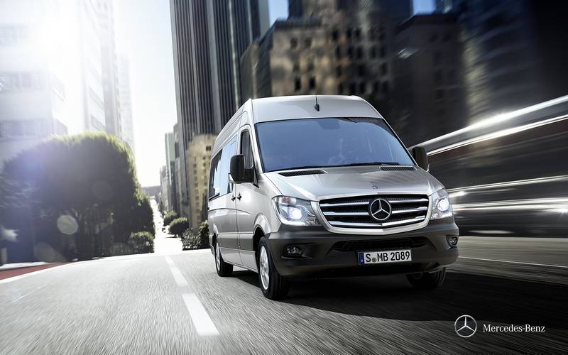 Фото автомобиля Mercedes-Benz Sprinter микроавтобус (2014)